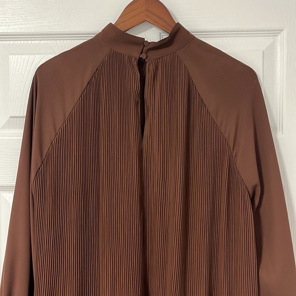 H&M Dress - Picture 2 of 3